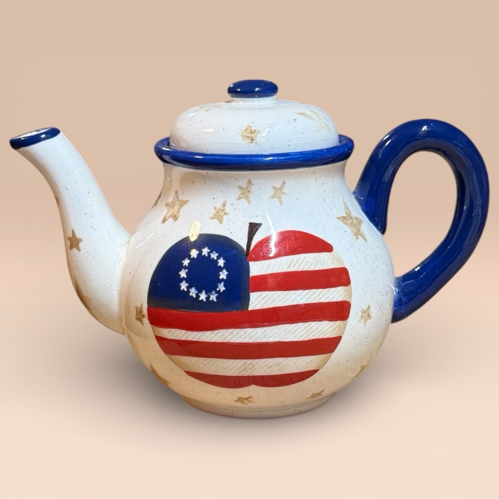 Vintage PSC International Patriotic ceramic teapot, featuring Stars & Stripes - Picture 2 of 3